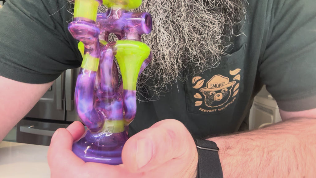 Newly redesigned full color Quad Double. Made from royal jelly and lime drop. It’s stand just under 8 inches and with a 10mm adaptor.